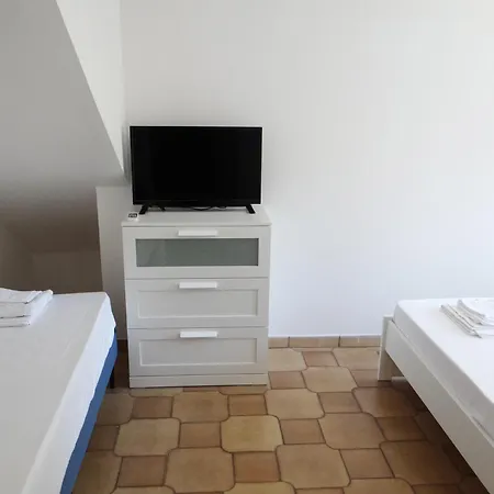 Kalogeriko Πολύχρονο